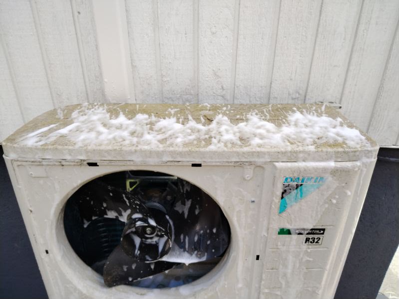 Palvelut ilmalämpöpumpun huolto ja pesu